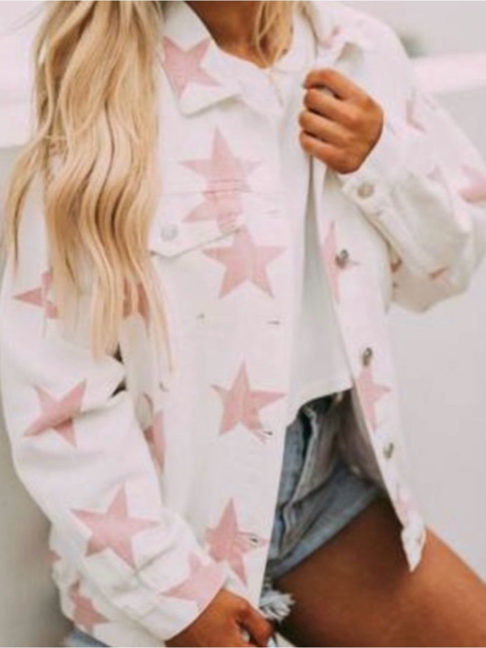 Peach Love California Women’s Oversized White Denim Jacket with Star’s. Small